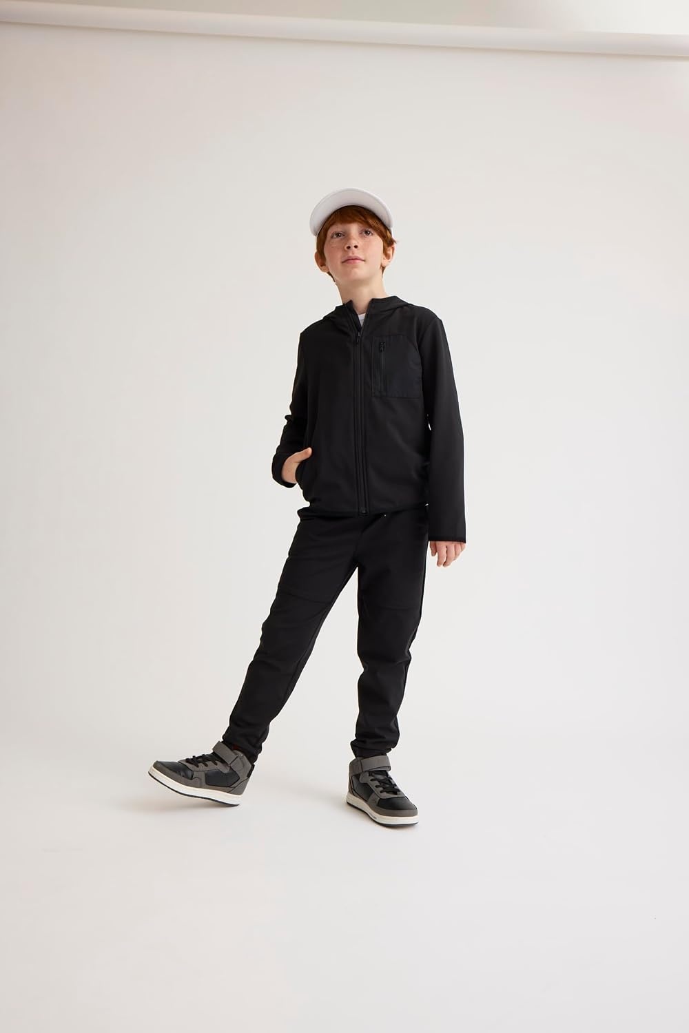 image:imageThe Childrens Place Boys Soft Tech Pull on Jogger PantsOnyx